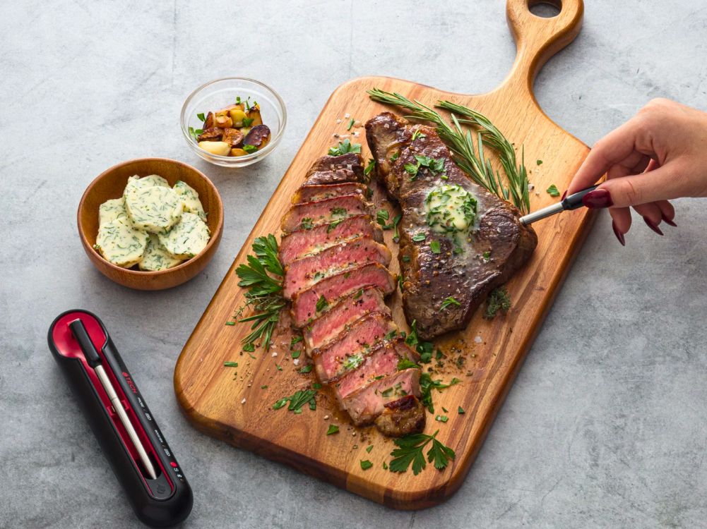 Smart Meat Thermometer vs Digital: What’s the Difference – Grill Tech